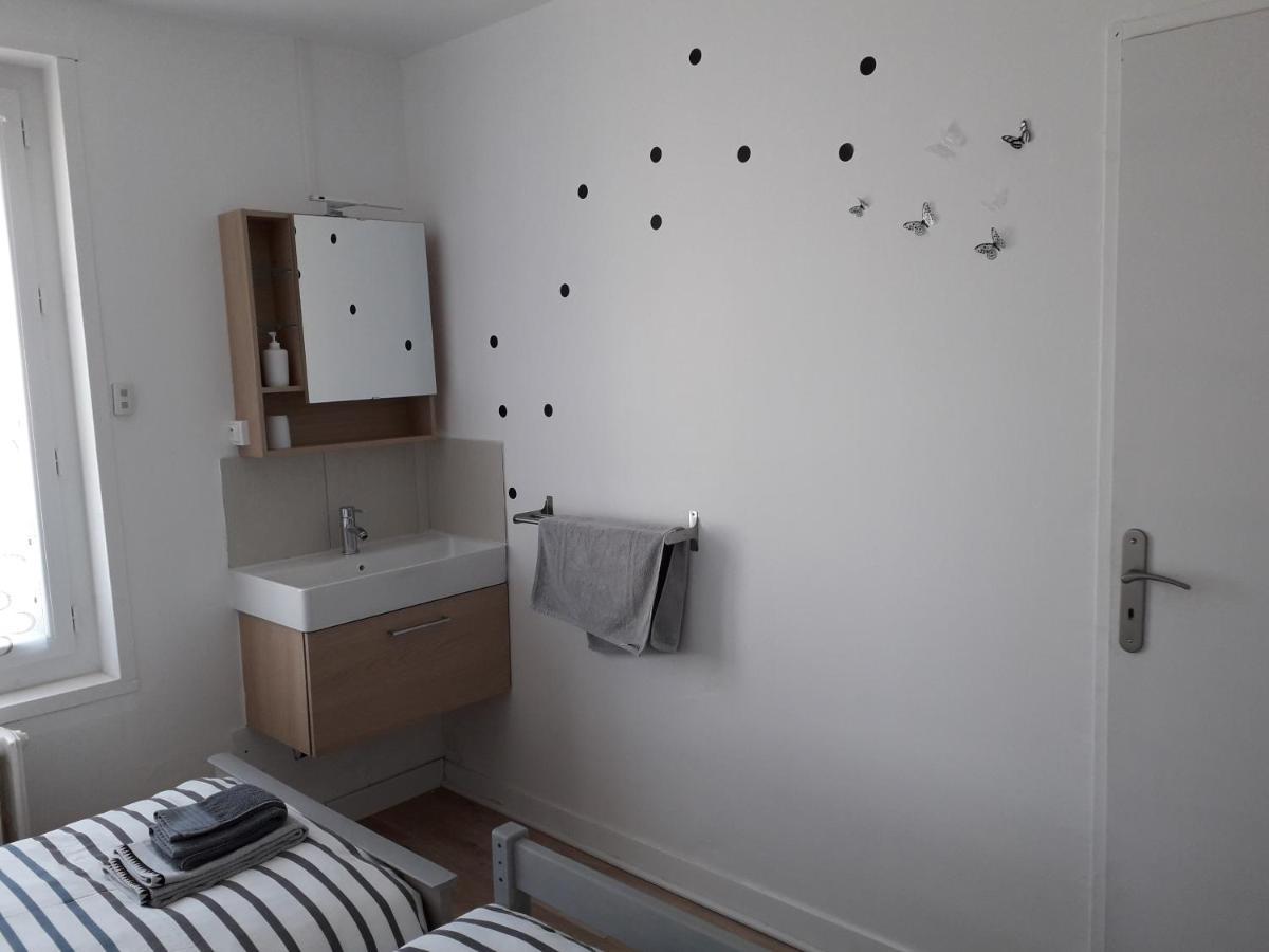 Le Corto Hotel Savigny-Levescault Bagian luar foto